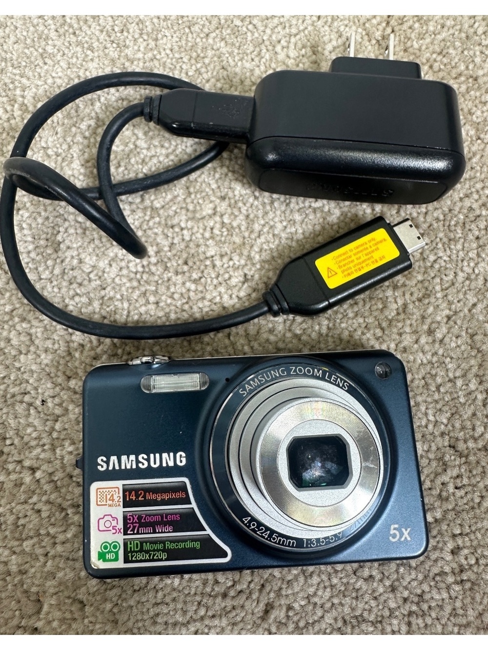 Samsung ST65 Compact 14.2 MP Point & Shoot 5X Zoom HD Movie Digital Camera Works